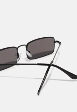 Pier One Lunettes De Soleil - Black 8 Pier One Lunettes De Soleil - Black -Vêtements Offres 1481330224b7448db38646ebb31c1788