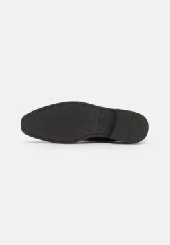 Pier One Unisex - Chaussures À Lacets - Black -Vêtements Offres 19b8dfc3128346bd86ff3bbf611b5082