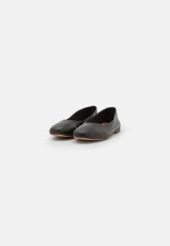 Pier One Leather - Ballerines - Black 10 Pier One Leather - Ballerines - Black -Vêtements Offres 1a14ed3e1eca4ee1adf8b0a69d5b8356