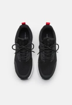 Pier One Baskets Basses - Black -Vêtements Offres 1c425e529e484e5991d10e47a7b41649