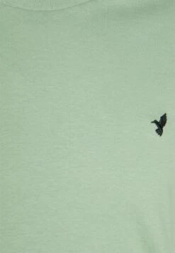 Pier One Birdie - T-Shirt Basique - White/Off-White/Green 13 Pier One Birdie - T-Shirt Basique - White/Off-White/Green -Vêtements Offres 2a1a410af7cd48c8a33cf2fb7890fb58