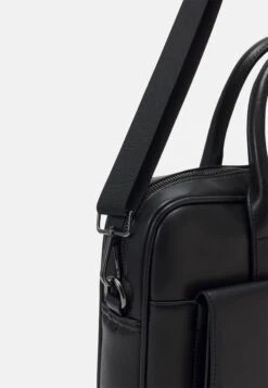 Pier One Unisex - Sac Ordinateur - Black -Vêtements Offres 2e5d035986c14651ade5191be54cd159