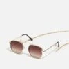 Pier One With Chain Set Unisex - Lunettes De Soleil - Brown 2 Pier One With Chain Set Unisex - Lunettes De Soleil - Brown -Vêtements Offres 36d61b1386194bb5a676633099d483d4