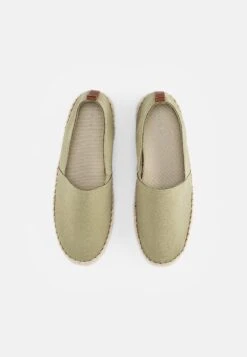 Pier One Rena Espadrille Unisex - Espadrilles - Olive 11 Pier One Rena Espadrille Unisex - Espadrilles - Olive -Vêtements Offres 37f61750ec004994b62ae6ddcfad1a43