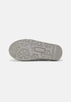 Pier One Chaussons - Grey 12 Pier One Chaussons - Grey -Vêtements Offres 3d340df1c6ff4b69a5313d2618e0b951