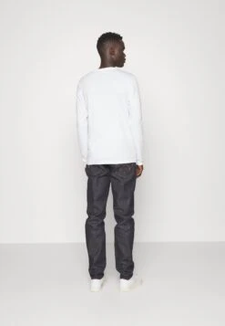 Pier One 3 Pack Unisex - T-Shirt À Manches Longues - White/Dark Blue/Bordeaux -Vêtements Offres 43cf2e00749049d682515fcf1ae3a1d2