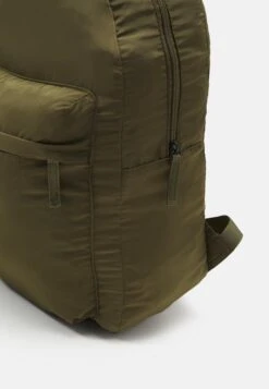 Pier One Travel Compact Backpack Foldable Unisex - Sac À Dos - Khaki 11 Pier One Travel Compact Backpack Foldable Unisex - Sac À Dos - Khaki -Vêtements Offres 4826ecaf1d37448cb8371124bf6b826a
