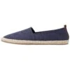 Pier One Rena Espadrille Unisex - Espadrilles - Dark Blue 1 Pier One Rena Espadrille Unisex - Espadrilles - Dark Blue -Vêtements Offres 4bd2633fb9234c6a86868c53417b953a