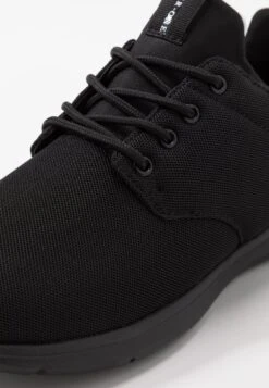 Pier One Baskets Basses - Black -Vêtements Offres 5b977568cb4345f1b339fc67e49ce87b