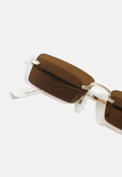 Pier One Unisex - Lunettes De Soleil - Brown -Vêtements Offres 5c2395212eac47fa91548dd7f6dd62b7
