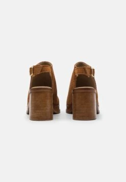 Pier One Leather - Sandales À Plateforme - Cognac -Vêtements Offres 5ca84a1738634835b08800773e52816f