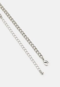 Pier One Unisex - Collier - Silver-Coloured -Vêtements Offres 600770182d8d49c88b912af72847a091