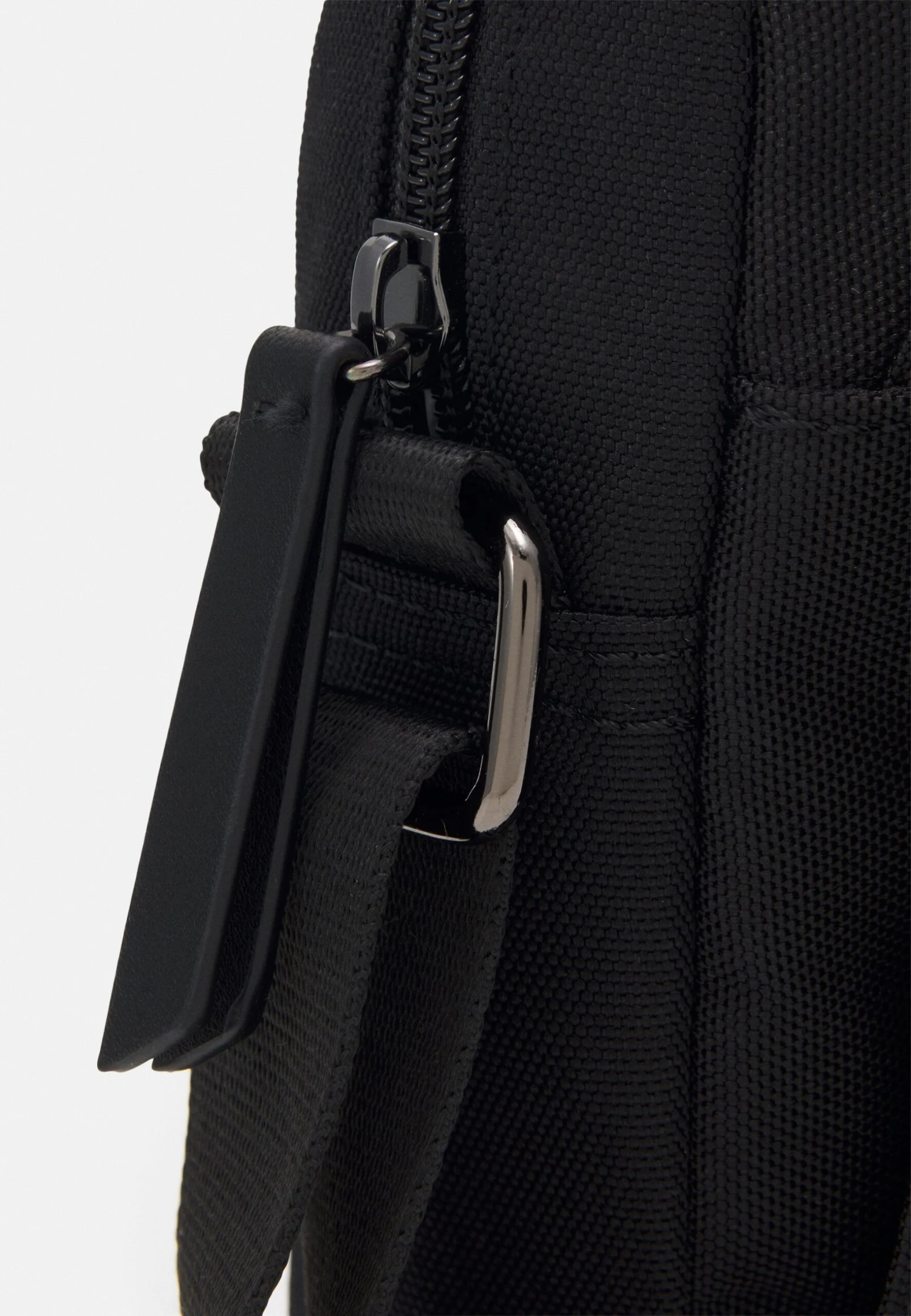 Pier One Unisex - Sac Bandoulière - Black 6 Pier One Unisex - Sac Bandoulière - Black – Image 4