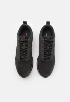 Pier One Unisex - Baskets Basses - Black -Vêtements Offres 64612e46627b40d5b29654ef623ce9f1