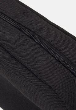 Pier One Trousse De Toilette - Black -Vêtements Offres 6b8bd890dcad4cf6adb25ca1146f7127