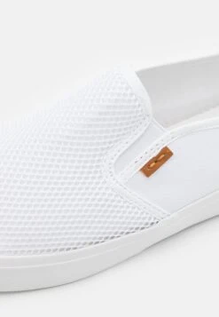 Pier One Unisex - Mocassins - White -Vêtements Offres 7af3f76c7d3048f7ace815eb38fb78e9