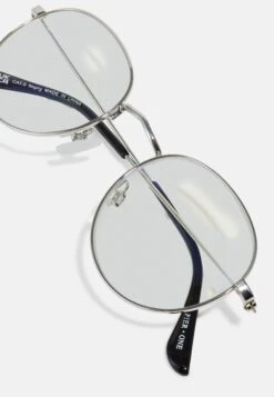 Pier One Unisex - Lunettes Anti-Lumière Bleue - Silver 8 Pier One Unisex - Lunettes Anti-Lumière Bleue - Silver -Vêtements Offres 82056ebcdbf246f18925094a18a18924