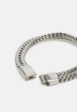 Pier One Bracelet - Silver-Coloured -Vêtements Offres 8ade362317344761972d7f92dfca3311