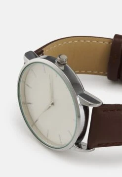 Pier One Montre - Brown/Silvercoloured -Vêtements Offres 8d219c56f0834fbdb3eb2636f480c050
