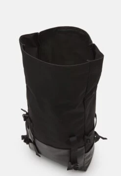 Pier One Unisex - Sac À Dos - Black -Vêtements Offres 90ef054aa1654346993f0d687704ac8b