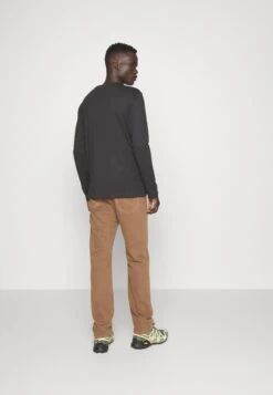 Pier One 3 Pack Unisex - T-Shirt À Manches Longues - Black/Bordeaux/Dark Green -Vêtements Offres a2aa8a4e8b484e99969d8950461dc79e