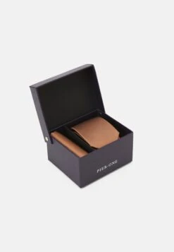 Pier One Set - Mouchoir De Poche - Brown -Vêtements Offres babe3a8e1d9249caa1f087b31d93f505