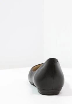 Pier One Ballerines - Black -Vêtements Offres bb8346bbe8794ac29169fa4f6ebb4d10