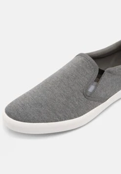 Pier One Unisex - Mocassins - Dark Grey -Vêtements Offres bed098db417f4f42bd3bd6162f332ff0