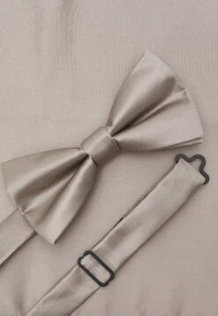 Pier One Set - Mouchoir De Poche - Stone -Vêtements Offres c079acf21d984f87a5a118594b813079