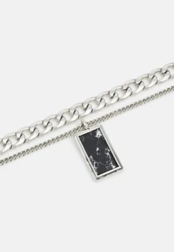 Pier One 2 Pack - Collier - Silver-Coloured -Vêtements Offres d610bd454a094dde8cd57c175bb68e3d
