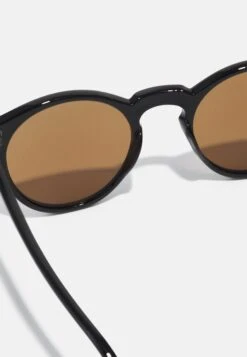 Pier One Unisex - Lunettes De Soleil - Black/Blue -Vêtements Offres da9c902c3c0f42ed9cb742aef3377db0