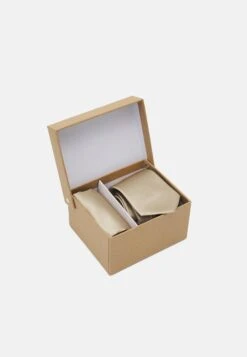 Pier One Set - Mouchoir De Poche - Beige -Vêtements Offres dae22eb1283541c98e7012d1c86f16c1