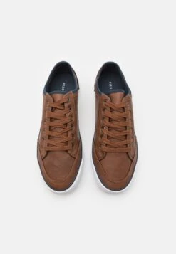 Pier One Unisex - Baskets Basses - 708 11 Pier One Unisex - Baskets Basses - 708 -Vêtements Offres df61dc64b24a45e0b6b8277d8c9bf02b