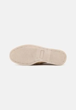 Pier One Leather Unisex - Chaussures Bateau - Beige -Vêtements Offres df77dd037ba746e7a11c216a0cf8dae9