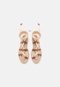 Pier One Leather - Sandales À Plateforme - 003 - Off-White 13 Pier One Leather - Sandales À Plateforme - 003 - Off-White -Vêtements Offres e7d31b5992104938afd655aba13c57dd