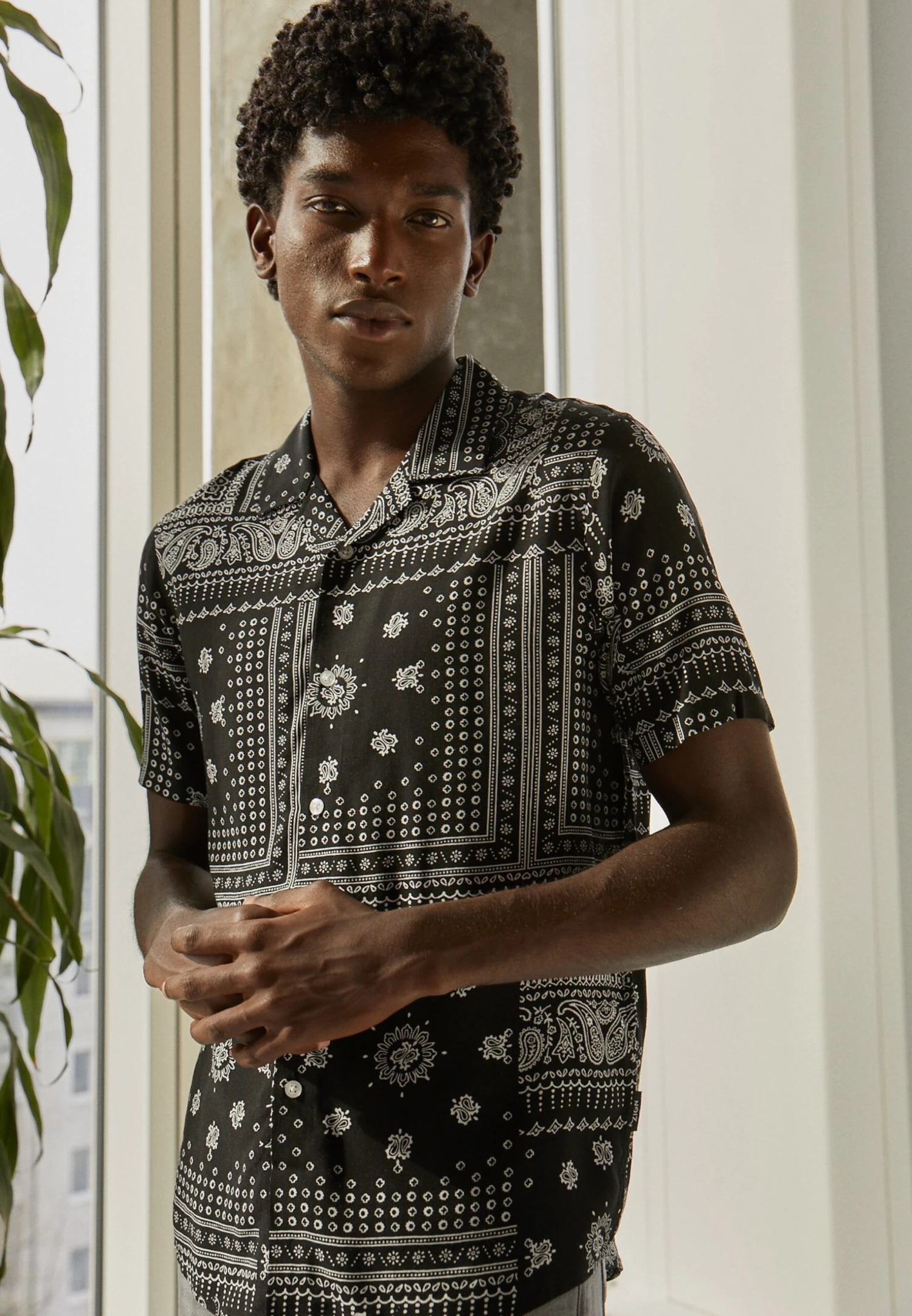 Pier One Unisex - Chemise - Black 5 Pier One Unisex - Chemise - Black – Image 3