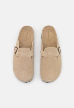 Pier One Leather Unisex - Chaussons - Beige 11 Pier One Leather Unisex - Chaussons - Beige -Vêtements Offres fb9c0aed91d14aa2a90f9e1af6a1df5d